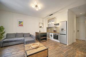 Cannes hyper centre quartier historique du suquet -palais-croisette