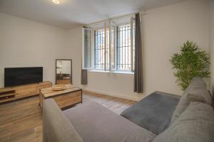 Cannes hyper centre quartier historique du suquet -palais-croisette