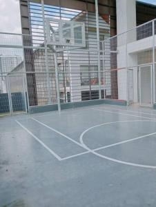 F1-21-14 Luminous1BR Tamarind WiFi Netflix FreeParking