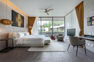 Luxury Penthouse 407sqm Beachfront and private pool