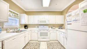 323 Arbor Trace Home