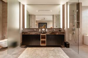 Luxury Penthouse 407sqm Beachfront and private pool