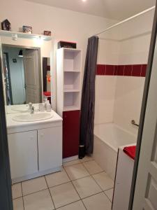 Joli Appt La Pérouse, Centre ville, Rez de Jardin