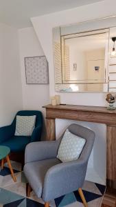 B&B / Chambres d'hotes La Carte Postale : Chambre Double - Vue sur Jardin