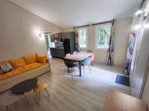 Joli Cottage Familly 2 chambres au Village Vacances été - Le Tablier