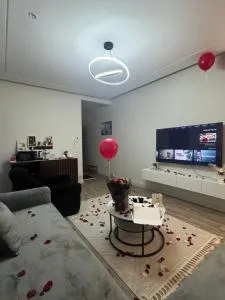 شقة فاخرة بغرفة نوم وصالة قفل ذاتي - Al Qaryāt