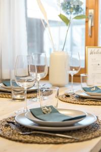 Skandi Lodge mit Seesicht nahe Interlaken