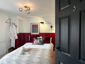 Modern Terrace home - 2 bedroom - University Hospital City Centre