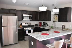 Downtown Aurora River Facing Gem