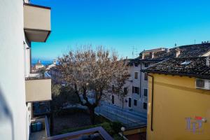 Giovanna house lake view DesenzanoLoft Official Partner Homes & Villas by Marriott Bonvoy