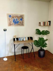 Cocon Avignonnais au Cœur du Centre Historique