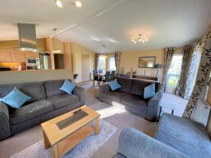 Beautiful Spacious Lodge in Kippford Country Park - Pass the Keys