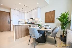 Stunning 1BR in JVC Binghatti Amber by Deleguest