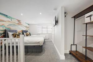 OnSiteStays - Stylish 5 bedroom house with 3 bathrooms