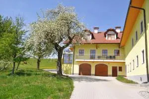 Ferienwohnung Mayrhofer - Pernerstorf