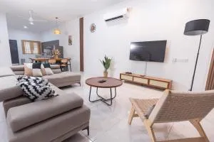 Taiping Bali Home 5R3B, 7mins-Tpg Lake Gardens - Au Long