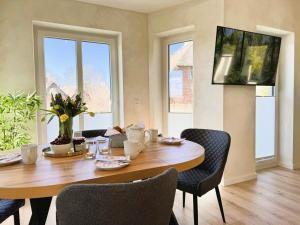 Fördezauber - Ruhiges Ferienhaus mit eingezäuntem Garten und Kamin