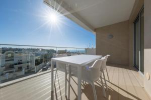 Porto de Mos 105 by Destination Algarve