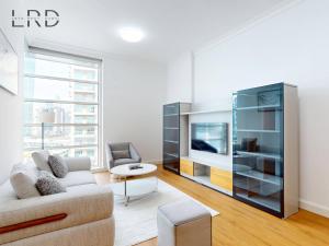 Charming 1BR Apartment with Canal View in Business Bay