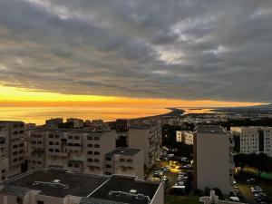 Très bel appartement - 3hvězdičkové hotely ve městě Bastia