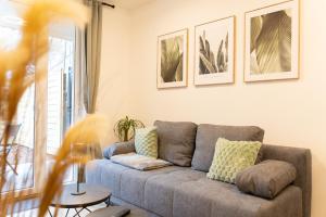 Cozy garden apartment