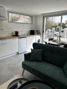 Maisons de vacances La Cabane Toulousaine - Petite Maison Chic et Cosy avec Parking prive : photos des chambres