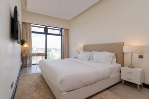 A prime and luxury 2 bedroom