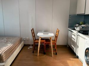 Gangnam City View with Balcony - Netflix & Youtube Free