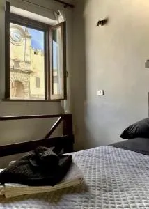 Orologio House - house in the center - 卡普拉尼卡