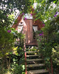 Peaceful & Airy Chalet - September Garden Homestay