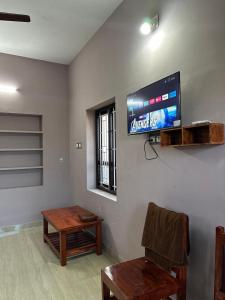 Hotel Sabareesh