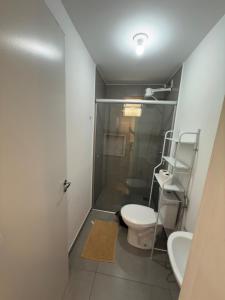 05 - Estúdio na Savassi com Área privativa, Máquina de lavar, Cozinha completa, TV, Vaga de garagem