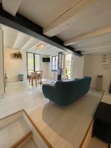 Logement avec alcôve et jardin proche du Château