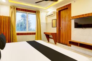 Hotel O Dev paradise