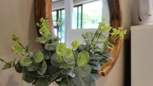 Suite 10- Deja Blu Bed and Breakfast- East London