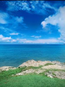 Surfers Paradise Retreat - Gated Community Townhouse for Surfers & Families