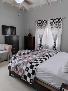 The president room 5 minutes to Devon House 4 Waterloo Avenue Kingston