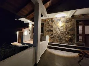 The Train Cottage Kandy - Homestay - 佩勒代尼耶