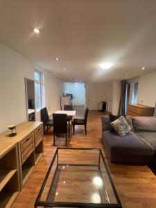 Large St Albans Garden House