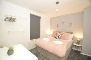 Abbot-4 Bdrm 5 beds Sleeps 7 Ideal 4 Contractors