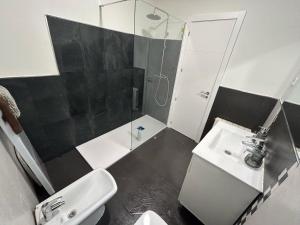 Habitaciones en Embajadores