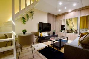 Standard Apartment by Hi5- Apartment in Central - Hoteles de 3 estrellas en Budapest