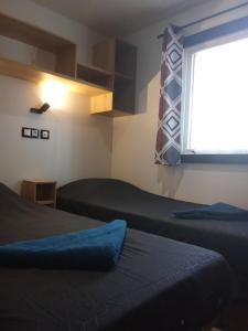 Tentes de luxe Mobile home cosy 6 personnes! : photos des chambres