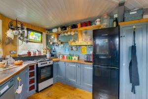 Windy Hill - Three Cliffs Bay, Gower