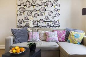 Trendy Spacious 1 Bedroom Flat