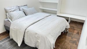 Appartements Mezzanine 17 Rue de la Fraternite 2 chambres avec parking : photos des chambres