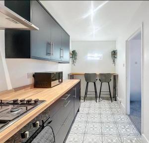 Zetland House Apartment - First floor with garden and parking