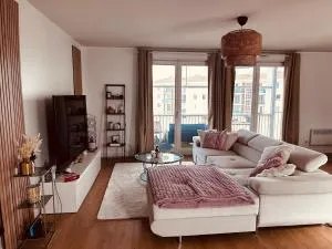 Appartement T3 avec grand balcon - بجليز