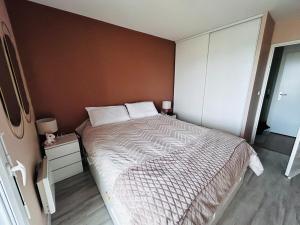 Appartements Appartement T3 avec grand balcon : photos des chambres