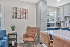 Cute, Charming, West Nash,1 bed 1bath , Private Fenced Yard